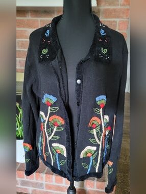Black Floral Embroidered Button-Front Cardigan Sweater